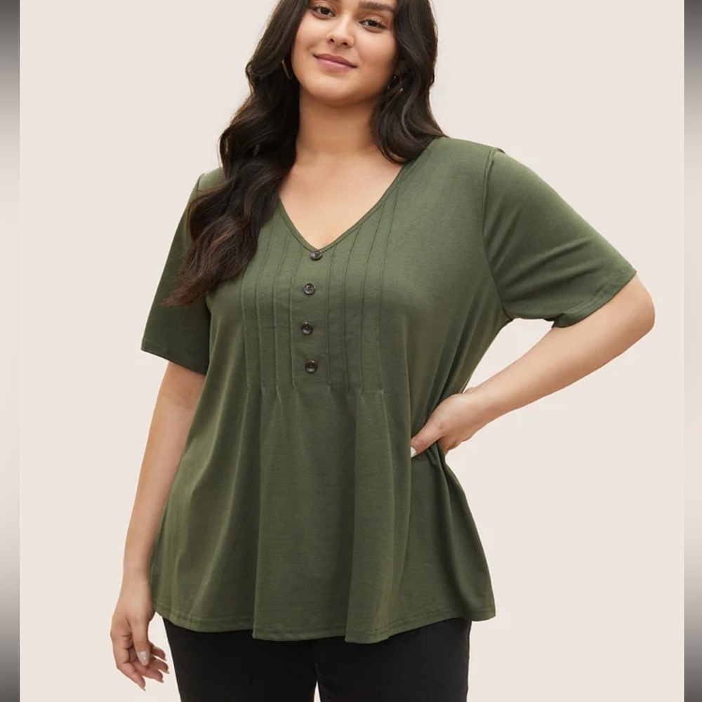 BloomChic Plus Size 5XL Solid Pleated Front Button Detail V Neck T-shirt us28